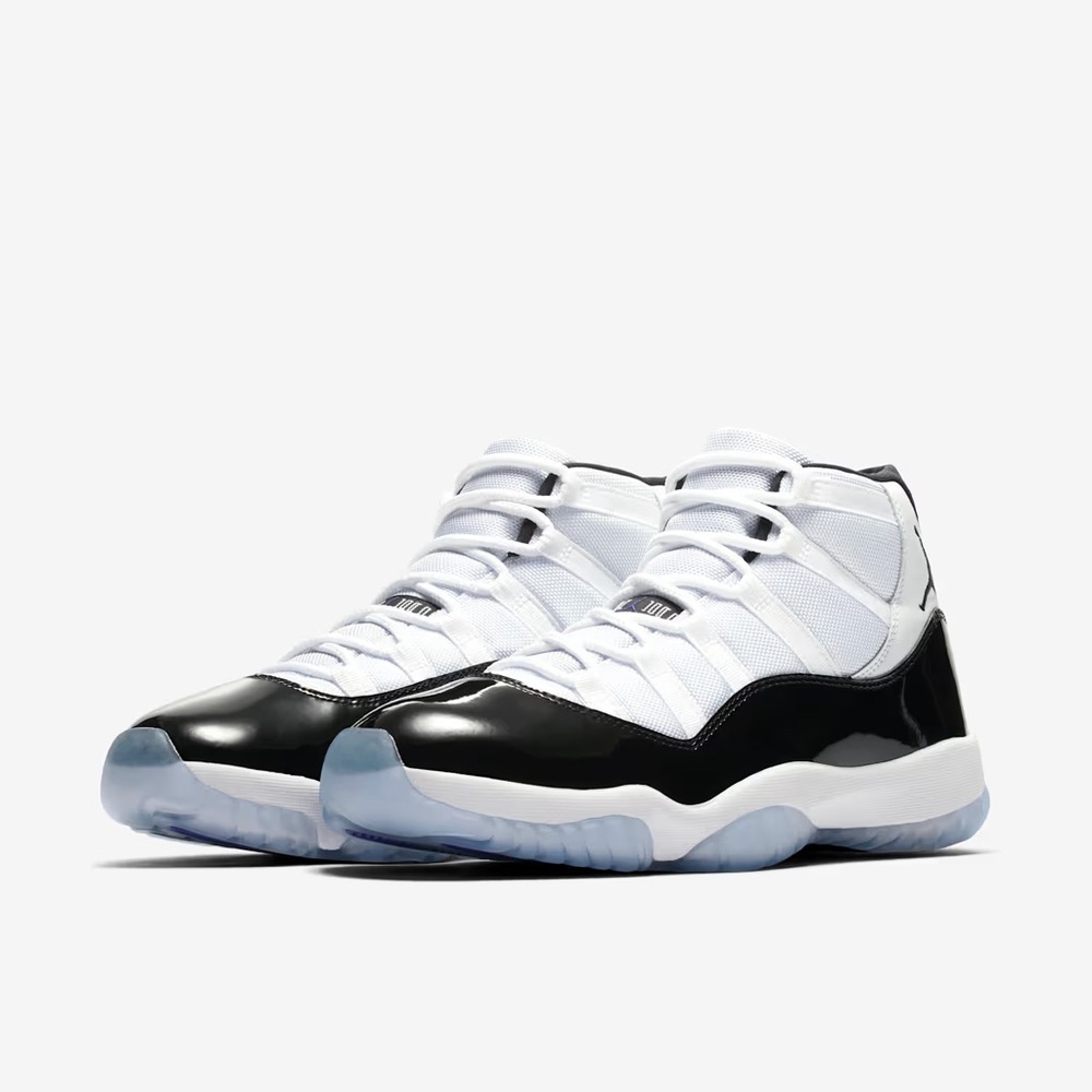 Nike Air Jordan 11 Retro Concord Sneakers